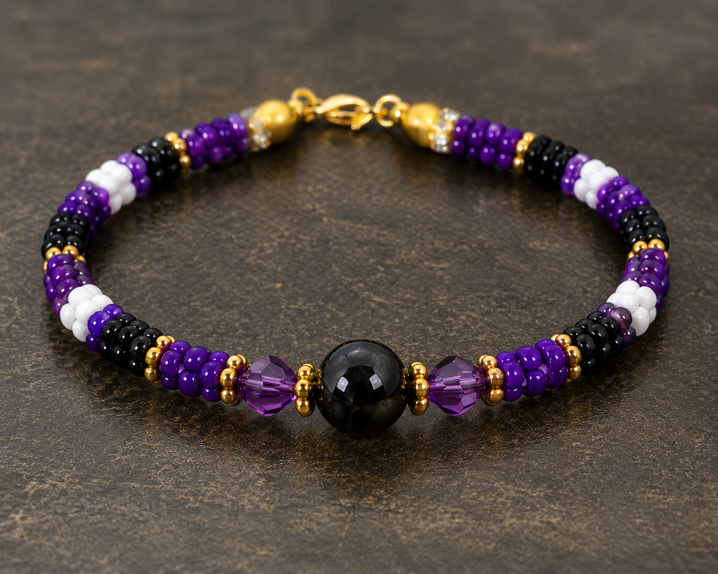 Beaded bracelet by incarcerated creator